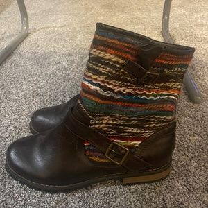 Twisted Boots Size 10
